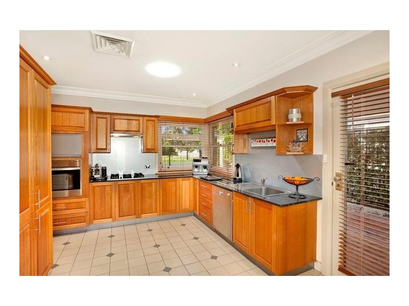 9 Harrison Street, Point Frederick NSW 2250