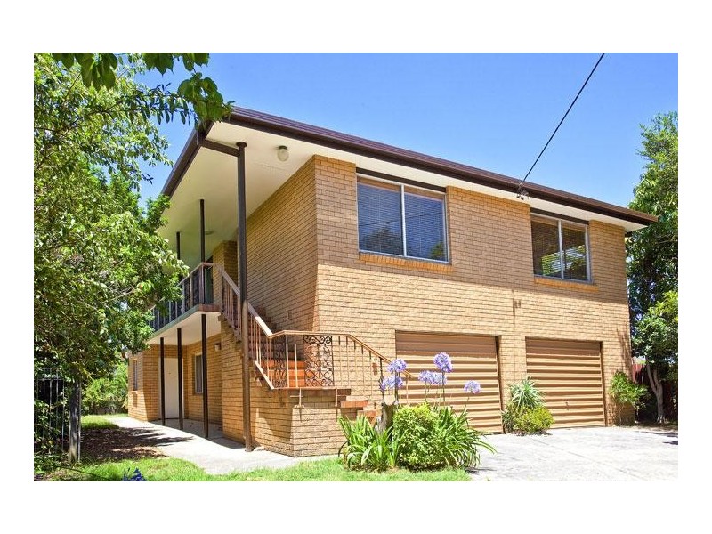 1 Eulalia Avenue, Point Frederick NSW 2250