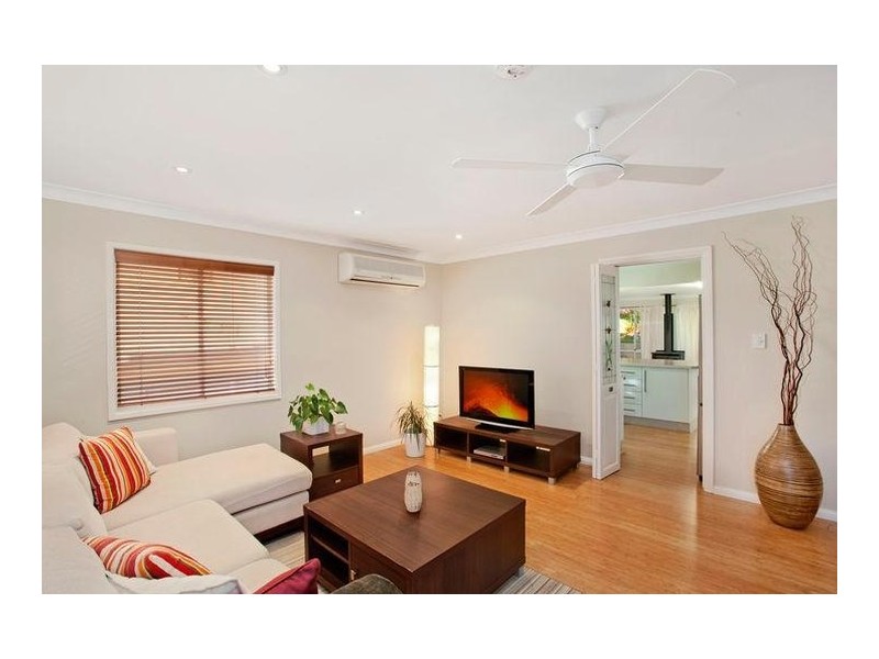 39 Tania Drive, Point Clare NSW 2250