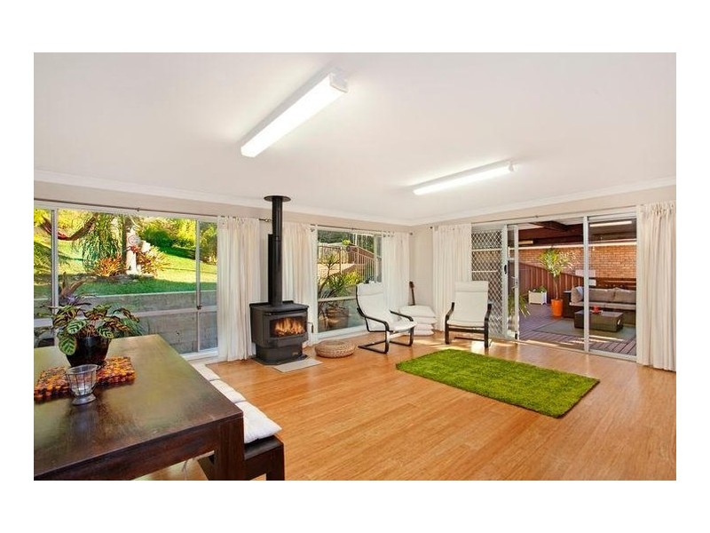 39 Tania Drive, Point Clare NSW 2250