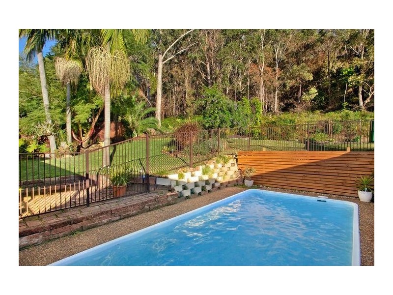 39 Tania Drive, Point Clare NSW 2250