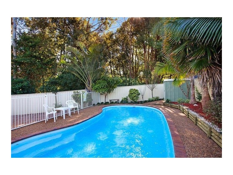 6 Tanunda Close, Narara NSW 2250