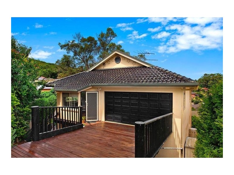 3 Stewart Brougham Close, Lisarow NSW 2250