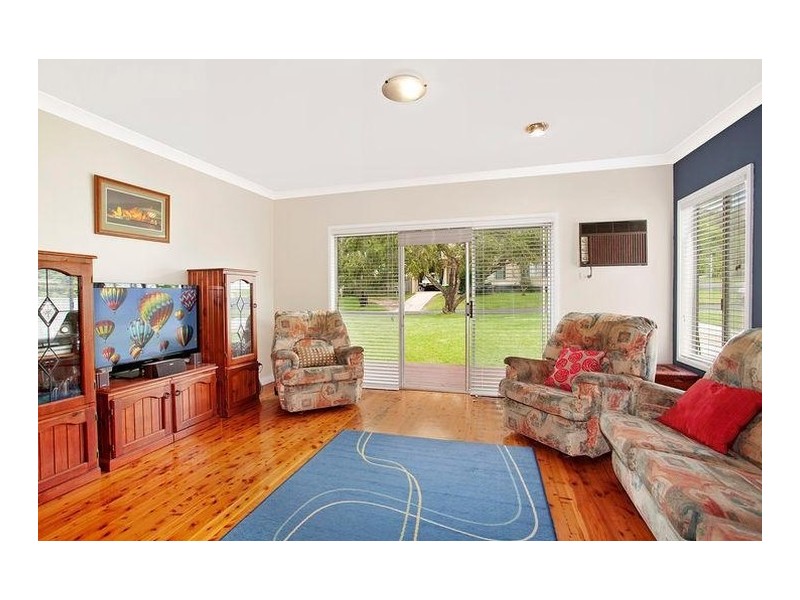 58 Orange Parade, Wyoming NSW 2250