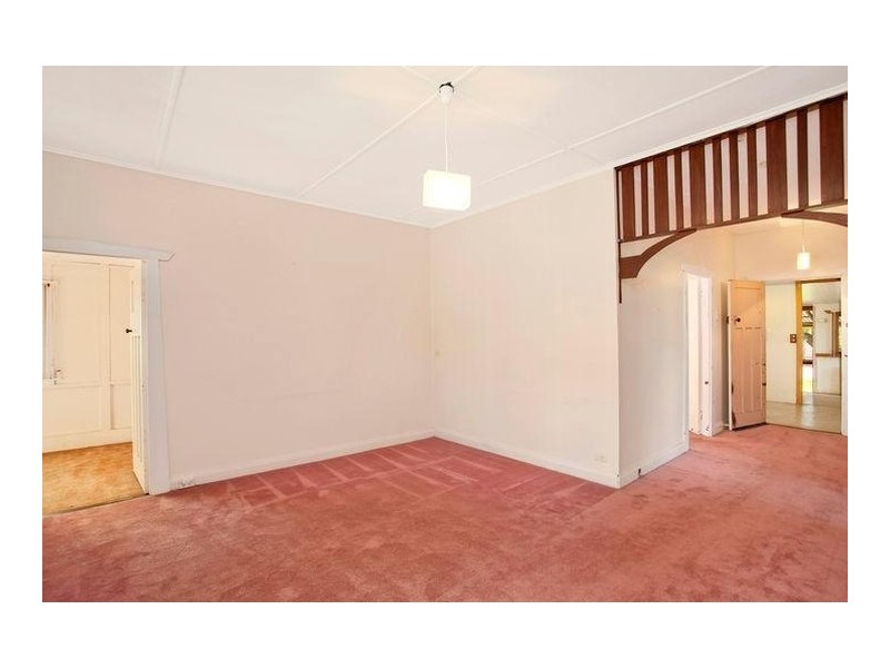 52 Pacific Highway, Ourimbah NSW 2258