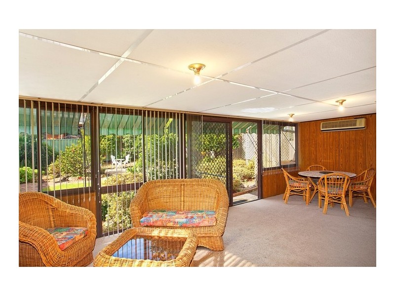 54 North Crescent, Wyoming NSW 2250