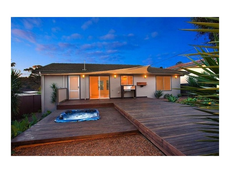 6 Haynes Street, Wyoming NSW 2250