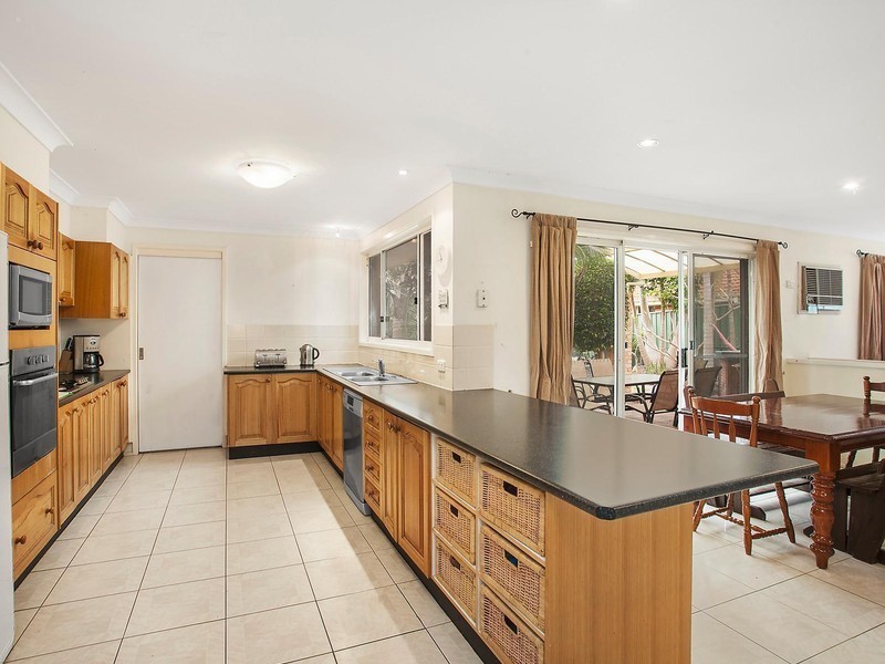 98 Newling Street, Lisarow NSW 2250