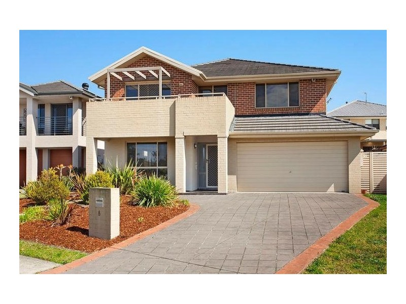 8 Waterside Drive, Woongarrah NSW 2259