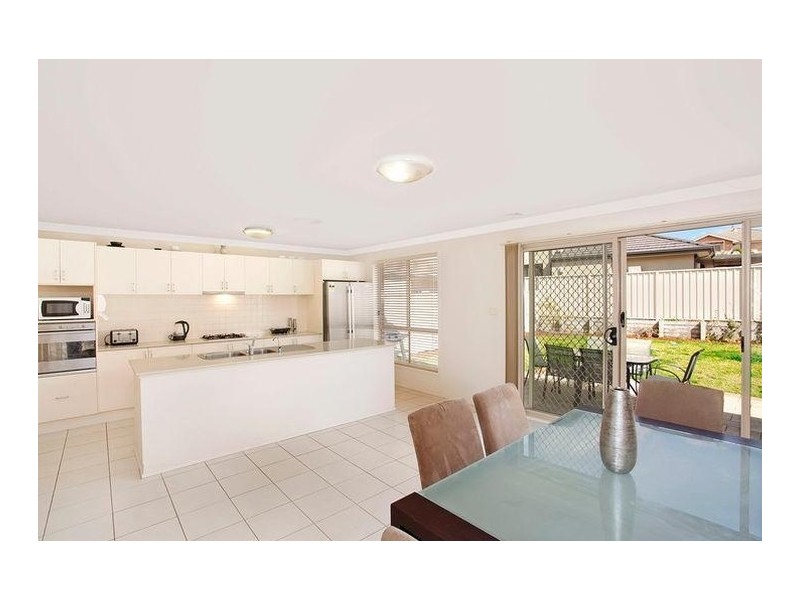 8 Waterside Drive, Woongarrah NSW 2259