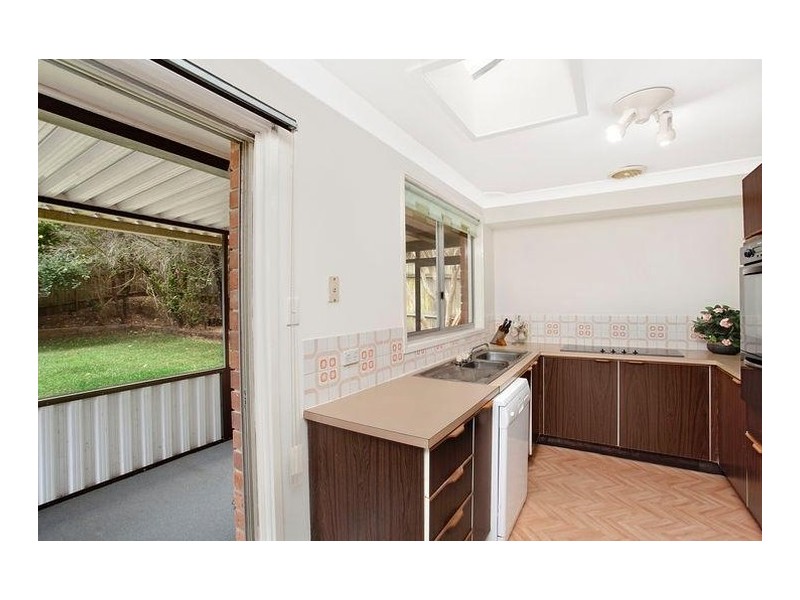 1 Pangari Close, Wyoming NSW 2250