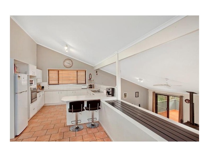 15 Derwyn Close, North Gosford NSW 2250