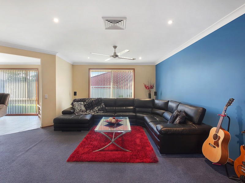 27 Foxtail Crescent, Woongarrah NSW 2259