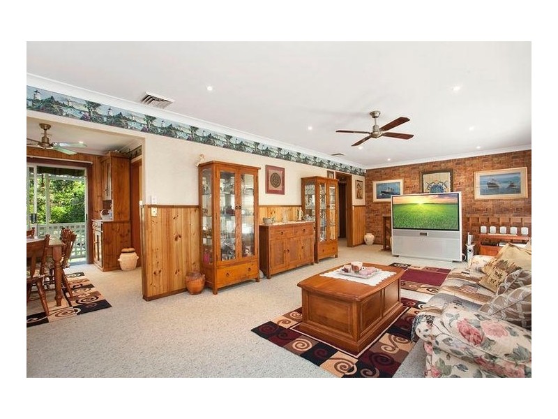 11 Lemon Tree Street, Wyoming NSW 2250