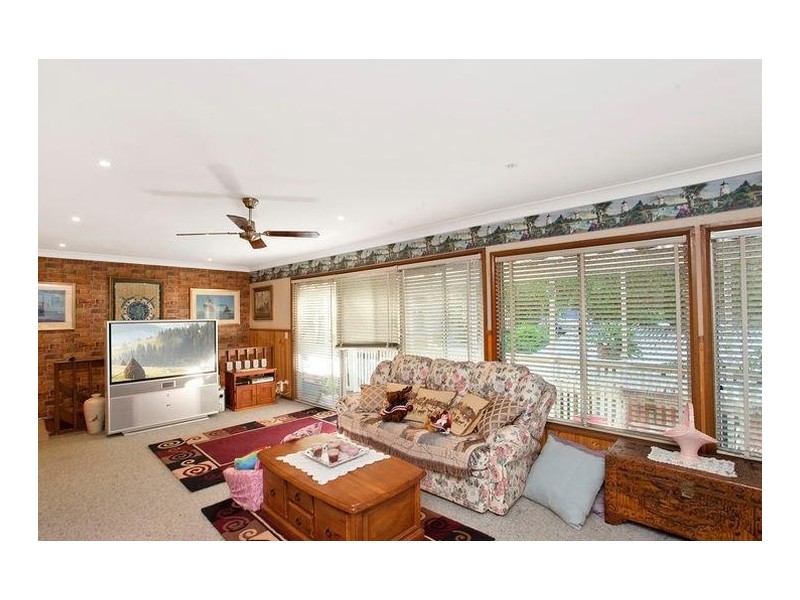 11 Lemon Tree Street, Wyoming NSW 2250