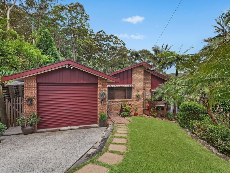 5 Christopher Close, Wyoming NSW 2250