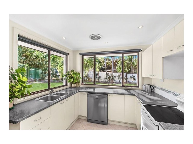 4 Strand Avenue, Narara NSW 2250