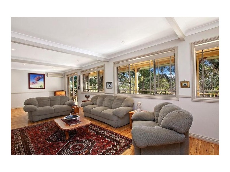 2 Dougal Drive, Wyoming NSW 2250