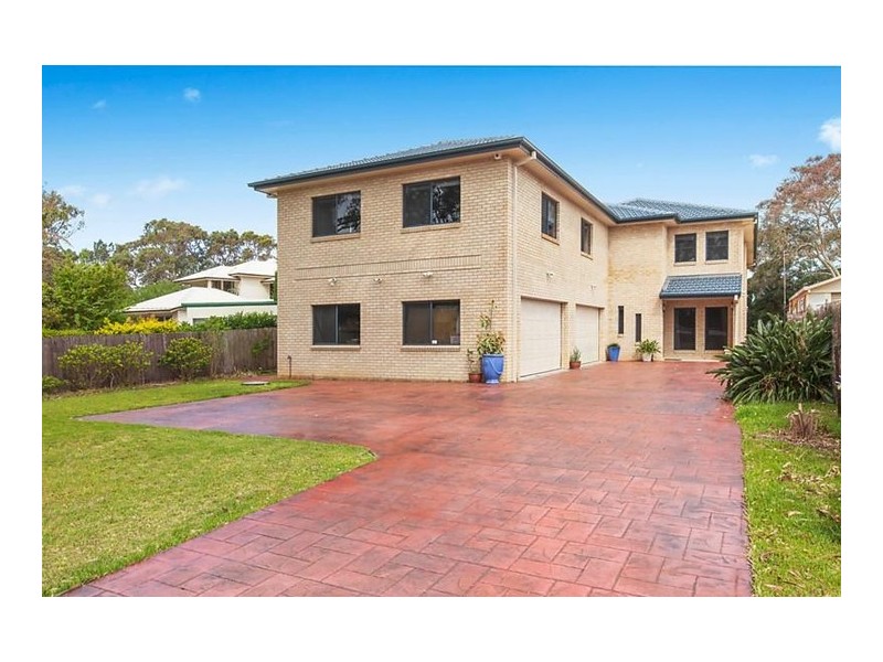 82 Buff Point Avenue, Buff Point NSW 2262