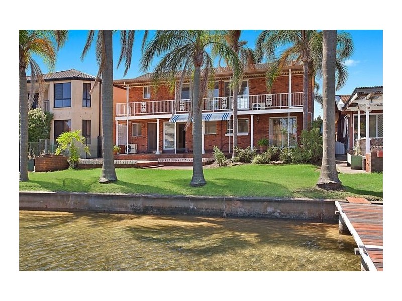 70 Helmsman Boulevard, St Huberts Island NSW 2257