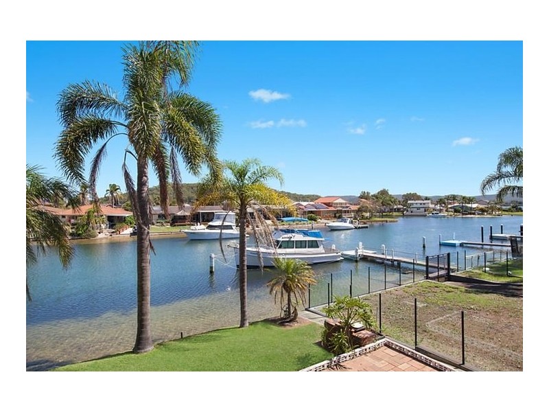 70 Helmsman Boulevard, St Huberts Island NSW 2257