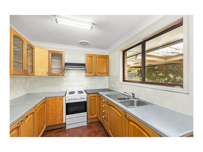 6 Berrys Head Road, Wyoming NSW 2250