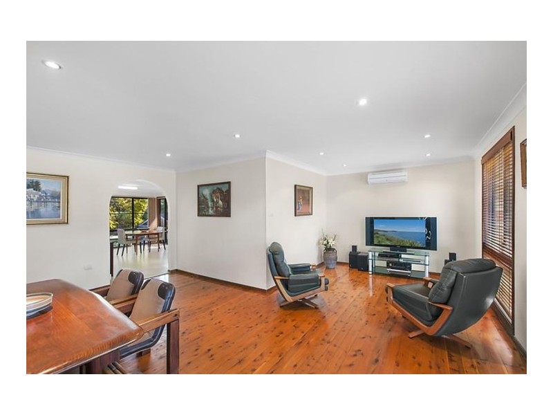 18 Darryl Road, Wyoming NSW 2250