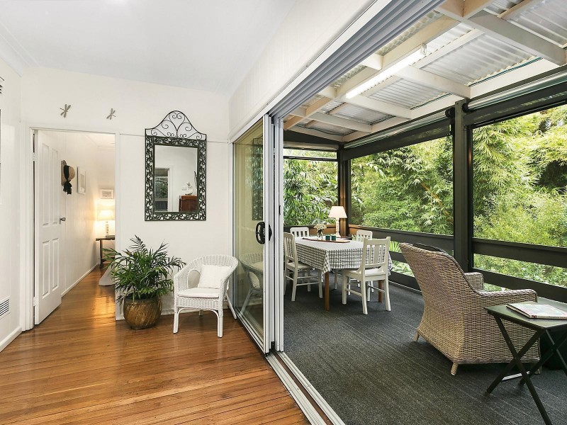 2 Mangrove Road, Narara NSW 2250