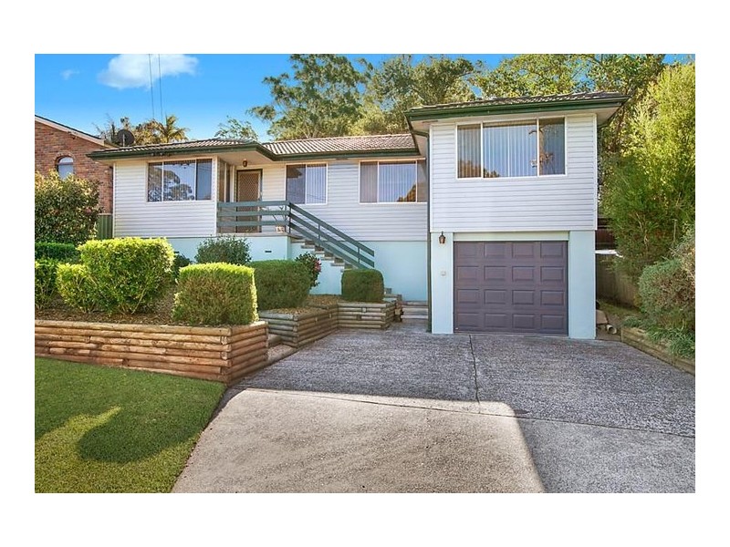 11 Angus Avenue, Wyoming NSW 2250