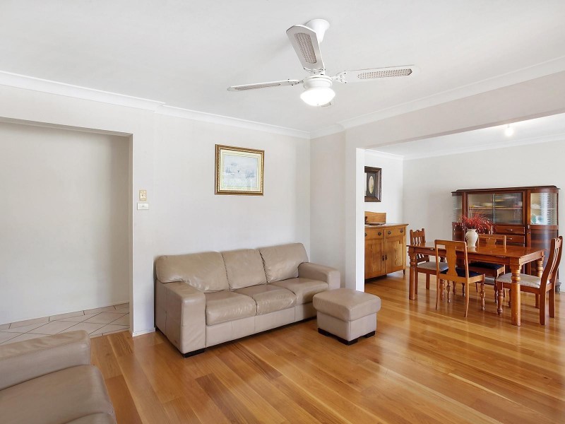 6 Research Rd, Narara NSW 2250