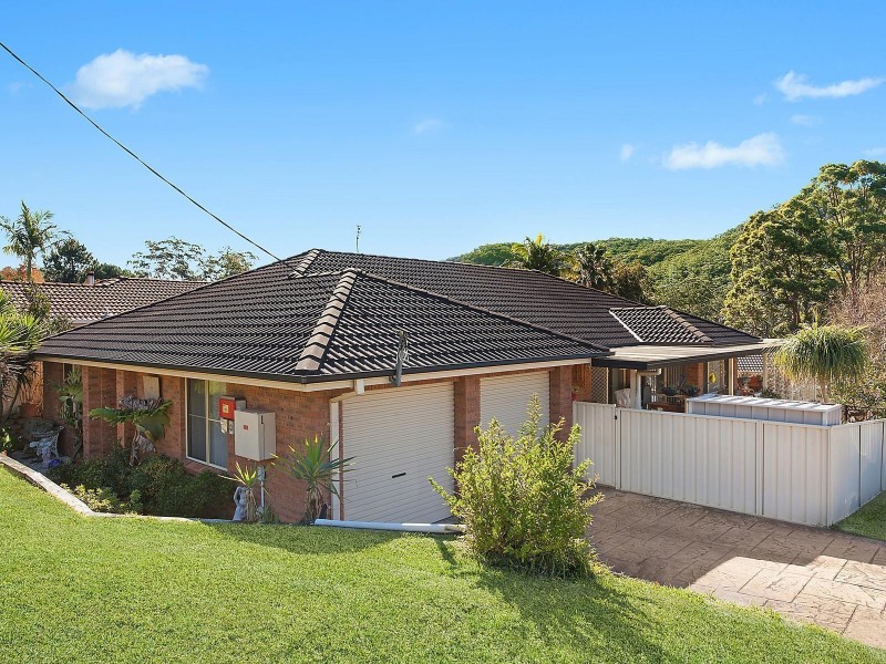 6 Research Rd, Narara NSW 2250