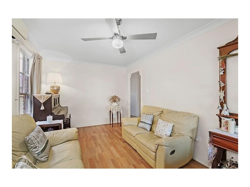 2/34 Bronzewing Drive, Erina NSW 2250
