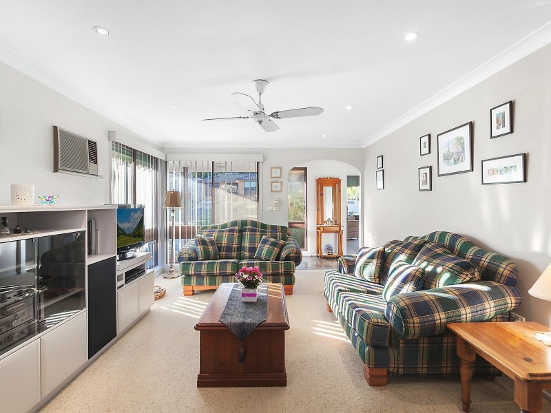 32 Walker Road, Wyoming NSW 2250