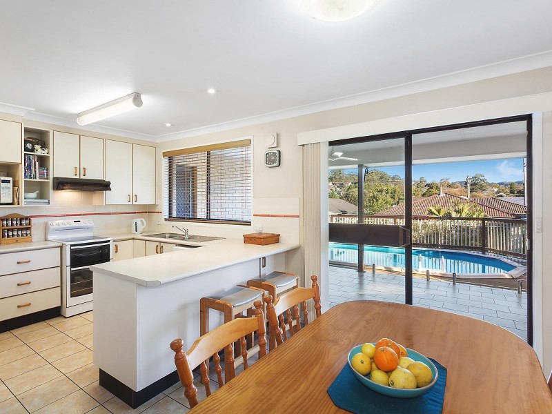 32 Walker Road, Wyoming NSW 2250