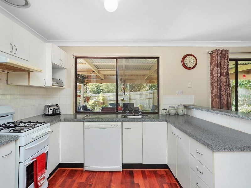 8 Red Cedar Close, Ourimbah NSW 2258