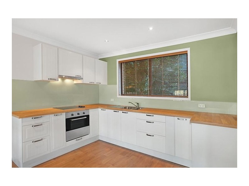 2/1 Joseph Lloyd Close, Gosford NSW 2250