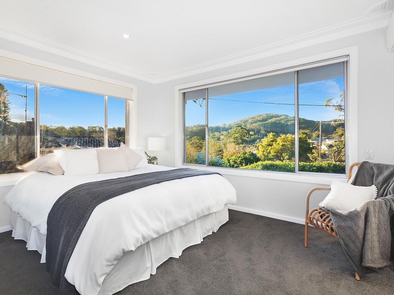 7 The Grove, Wyoming NSW 2250