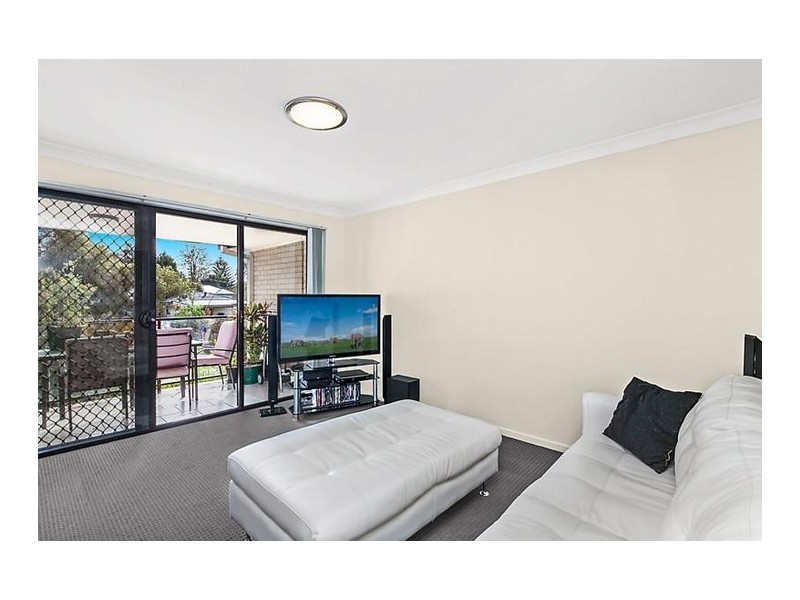 2/207 Gertrude Street, North Gosford NSW 2250