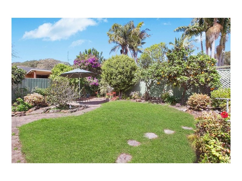 54 North Crescent, Wyoming NSW 2250