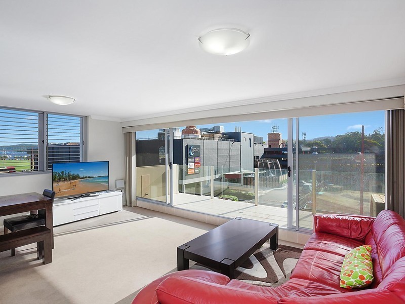 15/12 Baker Street, Gosford NSW 2250