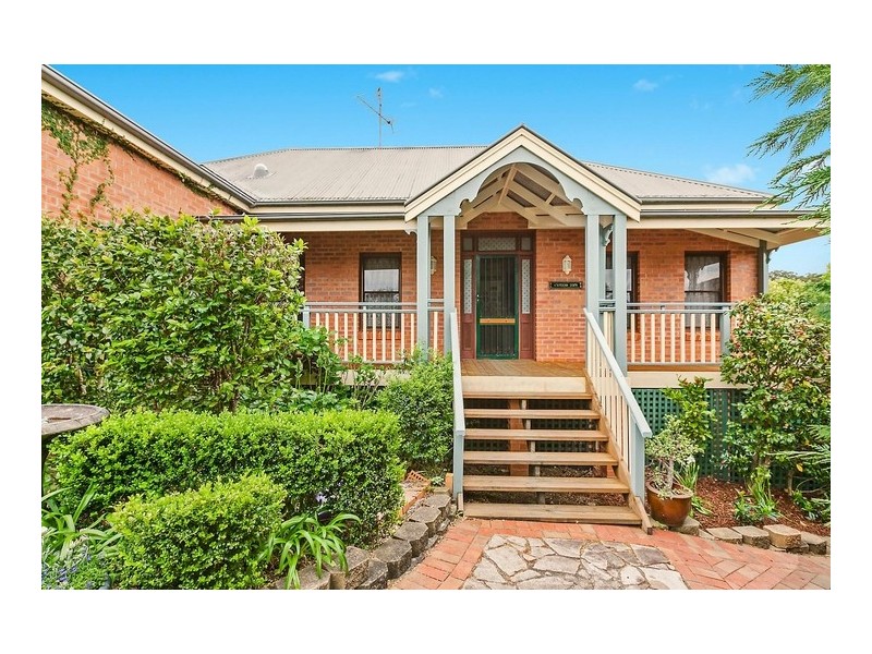 8 Cypress Close, Springfield NSW 2250