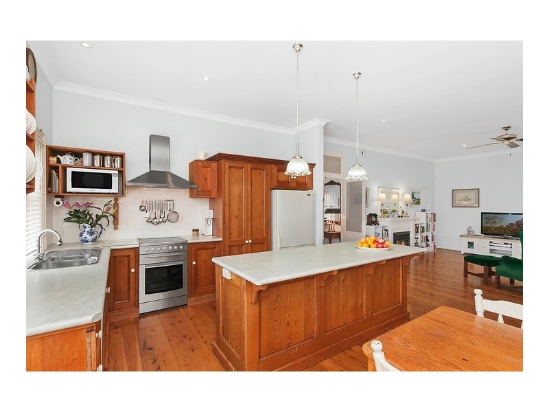 8 Cypress Close, Springfield NSW 2250