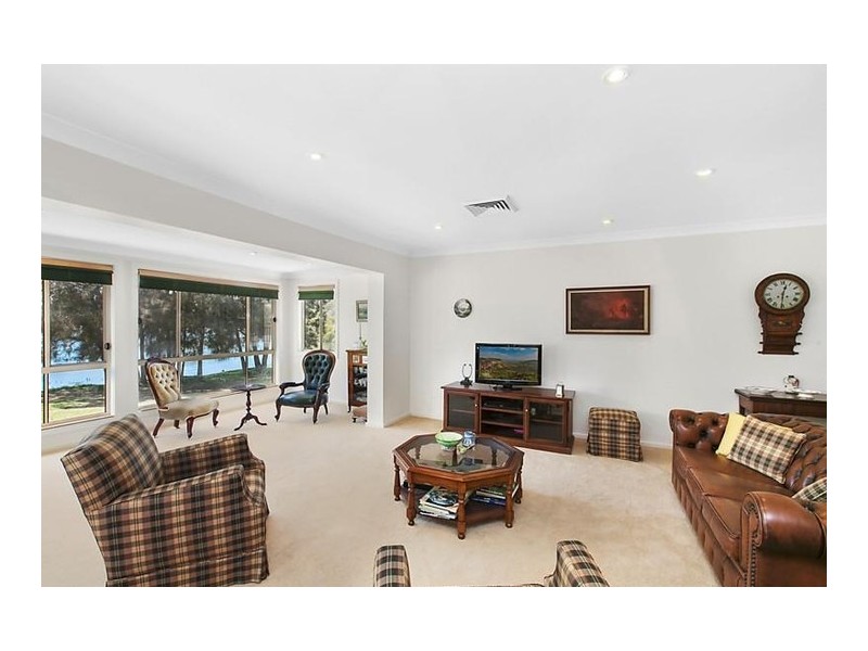15 Bayside Drive, Green Point NSW 2251