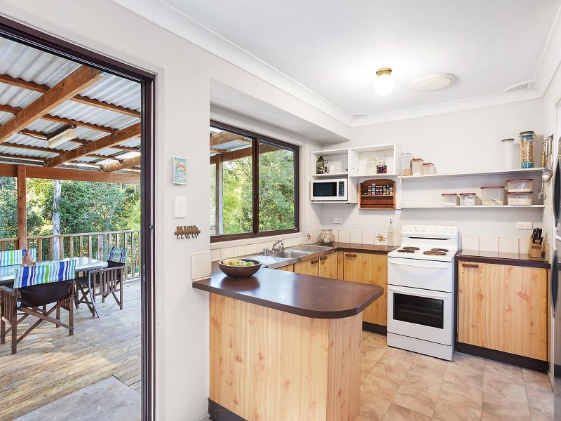 12 Elkhorn Close, Wyoming NSW 2250