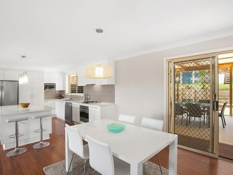 84 Woodview Avenue, Lisarow NSW 2250