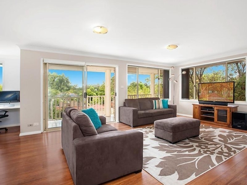 84 Woodview Avenue, Lisarow NSW 2250