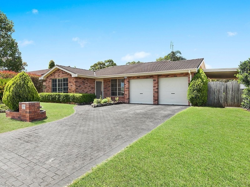 17 Carmel Crescent, Kariong NSW 2250
