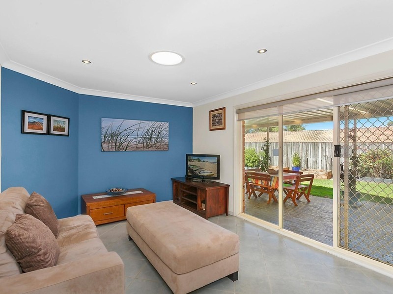17 Carmel Crescent, Kariong NSW 2250