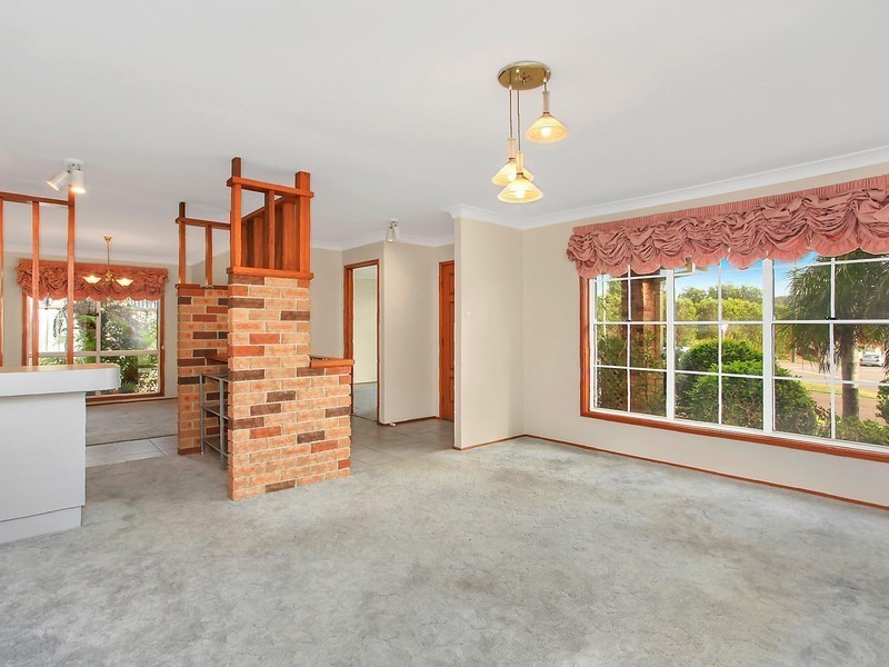 112 Newling Street, Lisarow NSW 2250