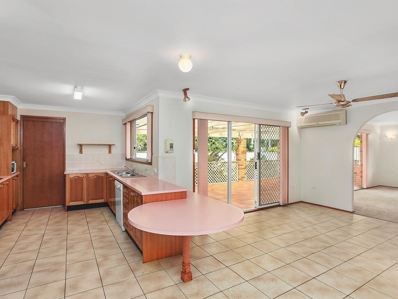 112 Newling Street, Lisarow NSW 2250